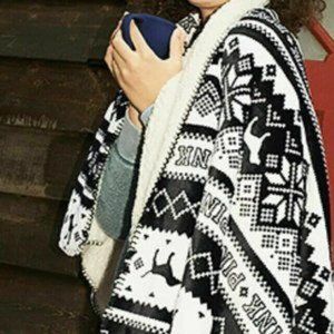 PINK Victoria's Secret Sherpa Blanket